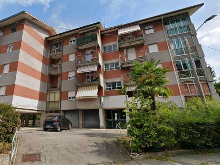 Appartamento trilocale in vendita in Via Presolana, Valle Olona, Varese