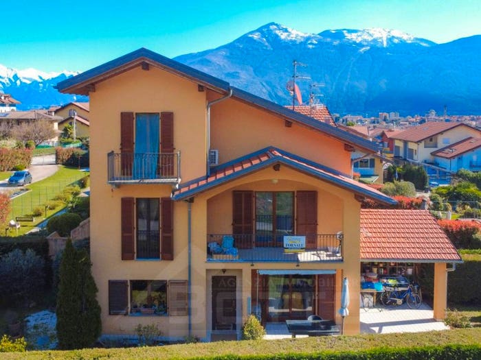 Casa con 5 locali in vendita in via Curioni A, Centro, Cannobio