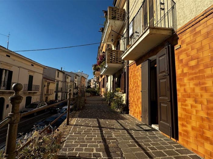 Casa con 6 locali in vendita in Corso Umberto I, Centro, Castel Frentano