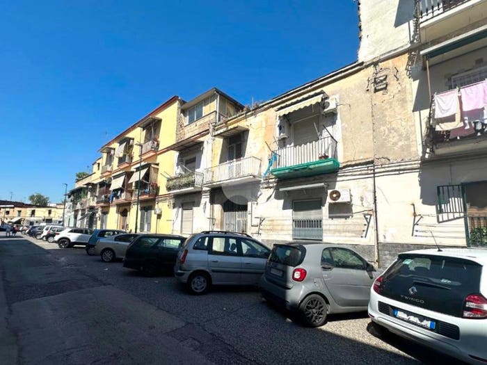 Appartamento quadrilocale in vendita in Via Cardinale Filomarino, Secondigliano, Napoli