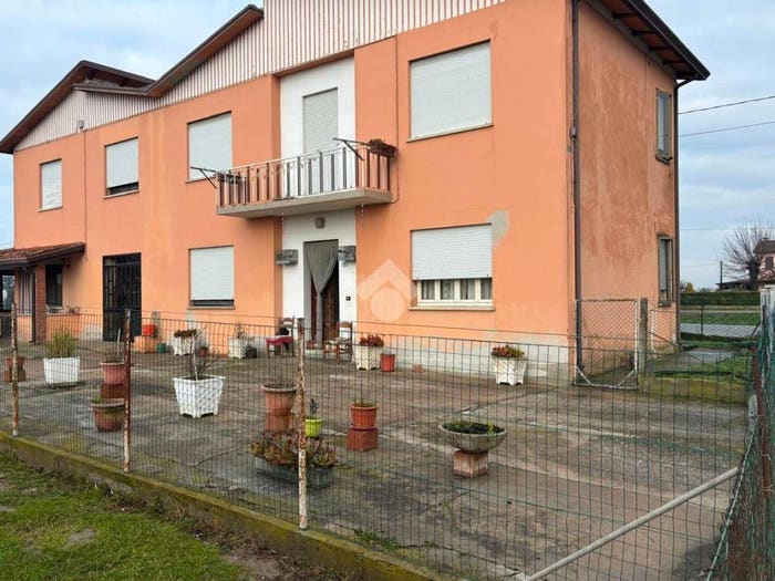 Casa quadrilocale in vendita in Via Vallazza, Boara Pisani