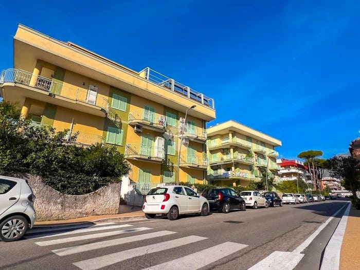Appartamento quadrilocale in vendita in Via Dino Penazzato, Centro, Formia