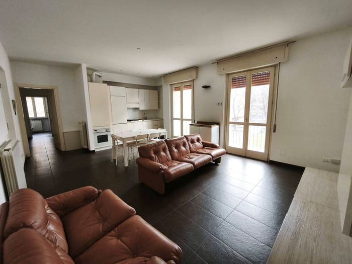 Appartamento trilocale in vendita in Via degli Arenili, Po, Cremona