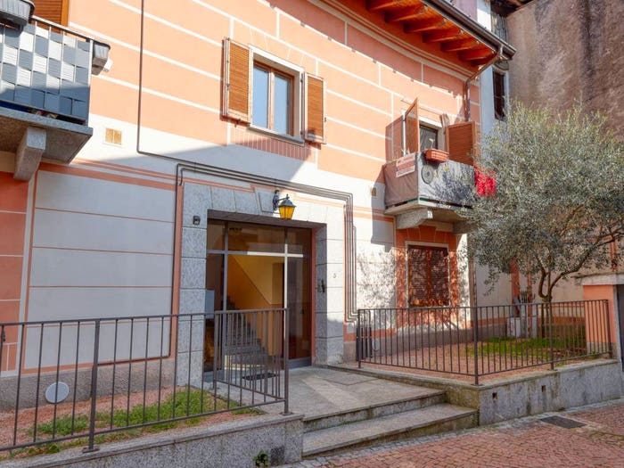 Appartamento trilocale in vendita in Via Giuseppe Mazzini, Ferrera di Varese