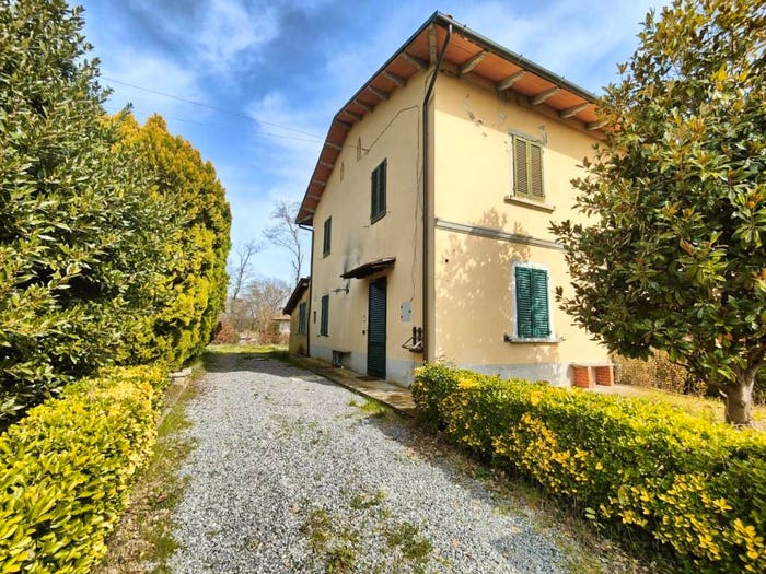 Casa con 6 locali in vendita in Pinete, Fucecchio