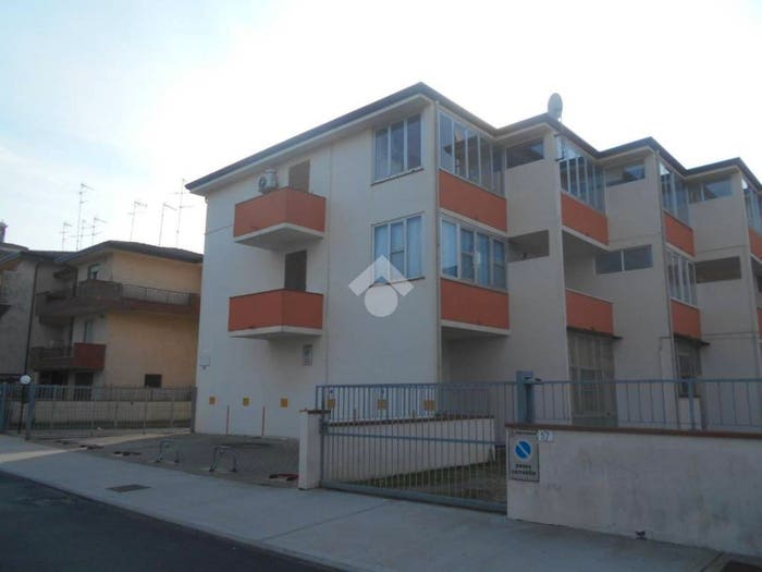 Appartamento bilocale in vendita in Via Calatafimi, Porto Garibaldi, Comacchio