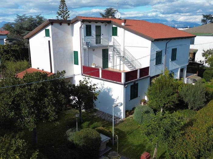 Casa con 6 locali in vendita in Via dei Platani, Laura, Capaccio Paestum