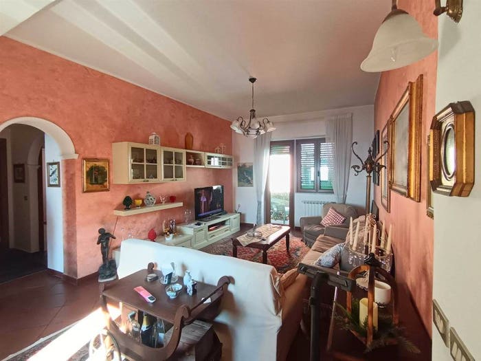 Appartamento con 5 locali in vendita in Piazza Alcide De Gasperi, Itala Marina, Itala