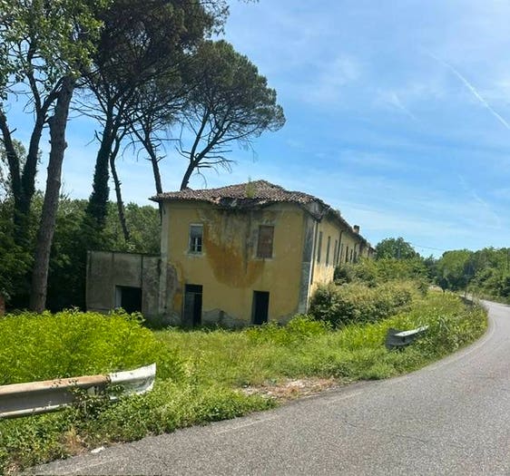 Casa con 6 locali in vendita in Via Civita Farnese, Centro, San Giovanni Incarico