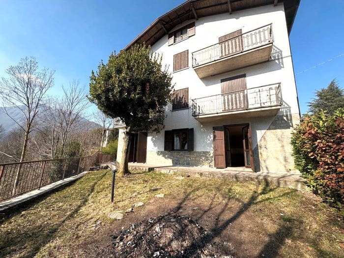 Appartamento trilocale in vendita in rota d'imagna via comensoli, Rota d'Imagna