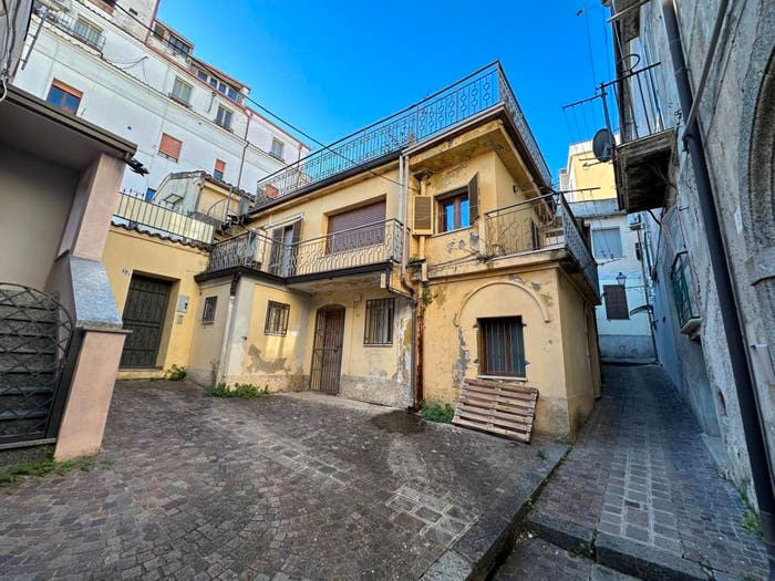 Casa trilocale in vendita in Vico Catalano, Centro Storico, Catanzaro