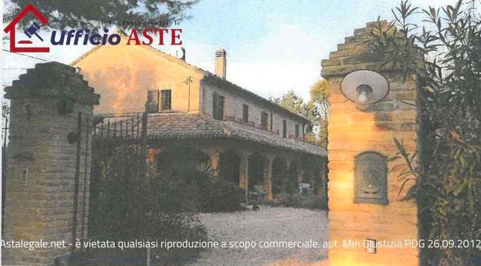 Appartamento con 6 locali in vendita in Località Cannelle n, Cuccurano Carrara, Fano