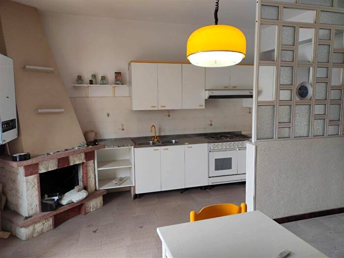 Appartamento quadrilocale in vendita in Via Vina, Bivongi