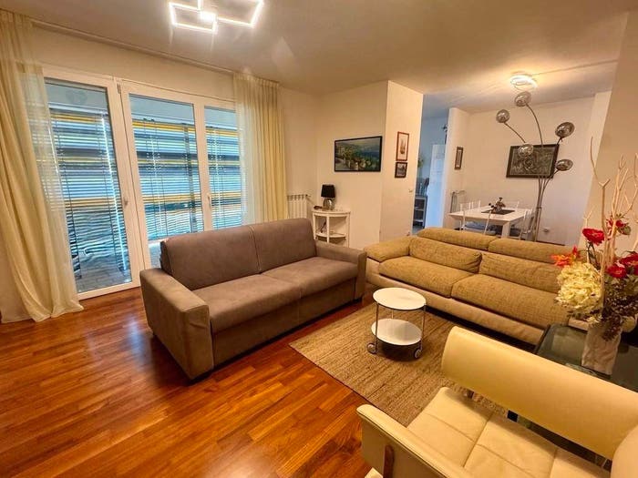 Appartamento con 5 locali in vendita in Via delle Genziane, Calambrone, Pisa
