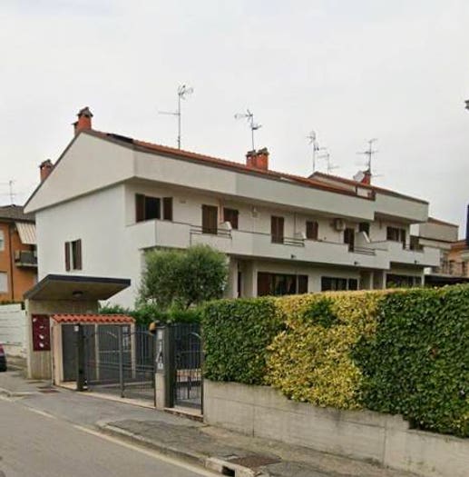 Casa trilocale in vendita in Via Don Valentino Bazzani, Piazza, Gussago