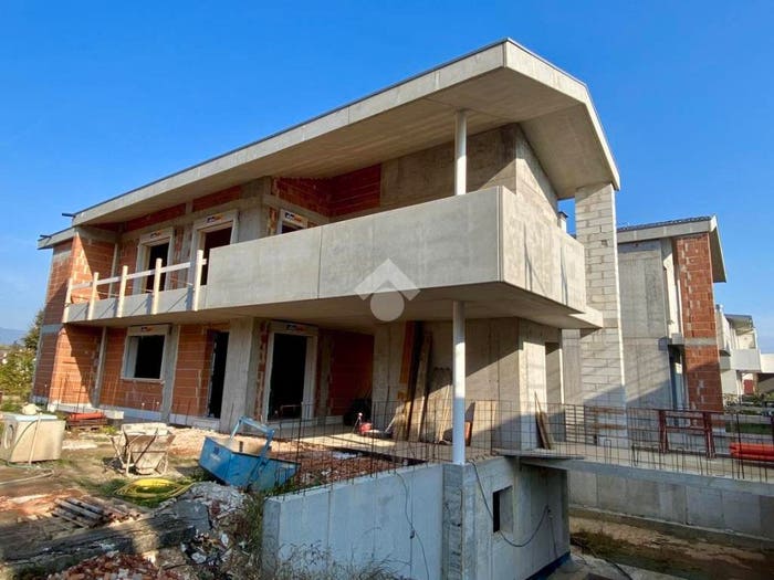 Appartamento quadrilocale in vendita in Via dello sport, Isola Vicentina