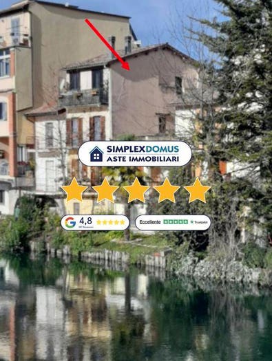 Appartamento con 5 locali in vendita in Via della Verdura, Rieti