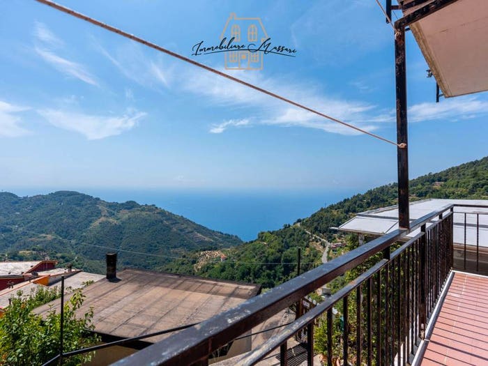 Appartamento quadrilocale in vendita in Via Drignana, Centro, Vernazza