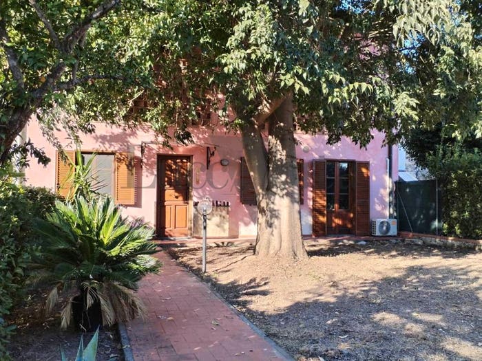 Appartamento con 5 locali in vendita in Via Carlo Piaggia, Centro, Capannori