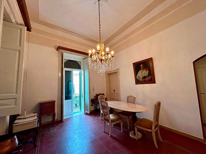 Casa con 7 locali in vendita in Torremaggiore