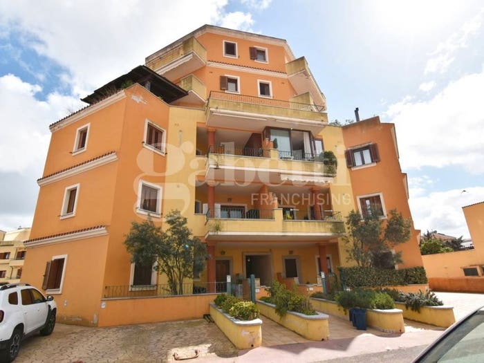 Appartamento trilocale in vendita in Via Zandonai, San Nicola, Olbia
