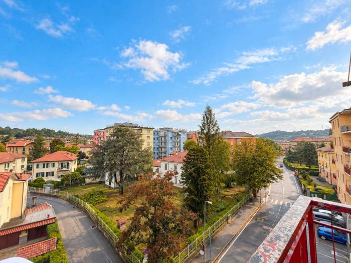Appartamento con 5 locali in vendita in Via Barrili, Centro, Carcare