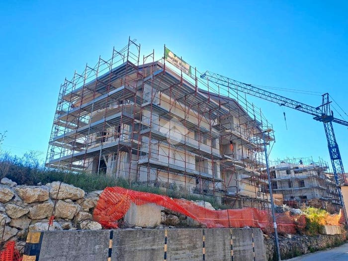 Appartamento quadrilocale in vendita in Via Moliere, Centro, Roccaraso