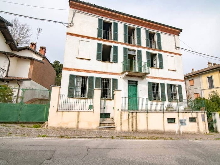 Casa in vendita in Via Roma, Centro, Castana