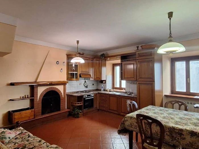 Casa trilocale in vendita in Cune, Borgo a Mozzano