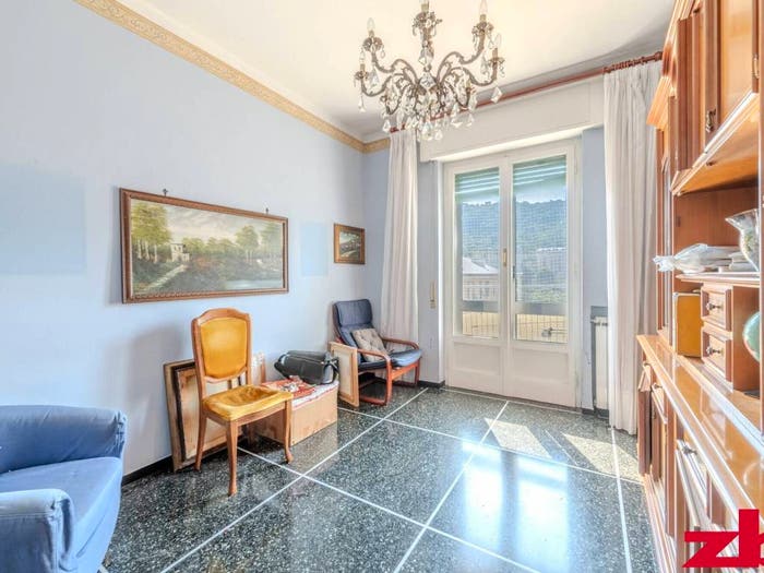 Appartamento con 6 locali in vendita in Via Piacenza, Molassana, Genova