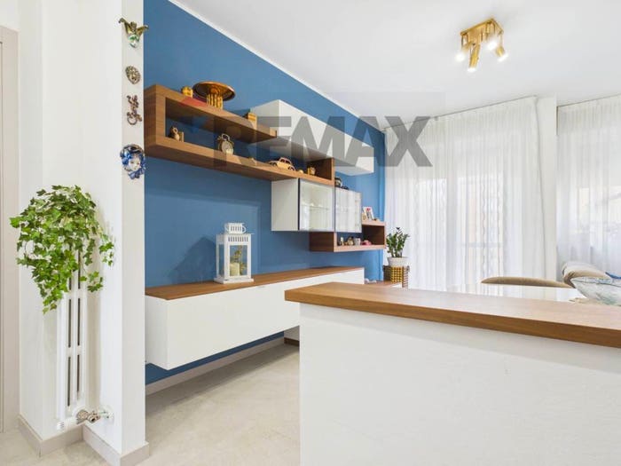 Appartamento quadrilocale in vendita in Via Togliatti, Centro, Lacchiarella