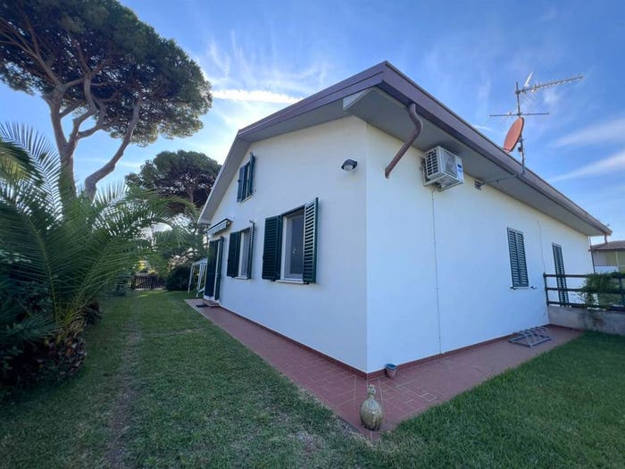 Casa con 5 locali in vendita in Castagneto Carducci