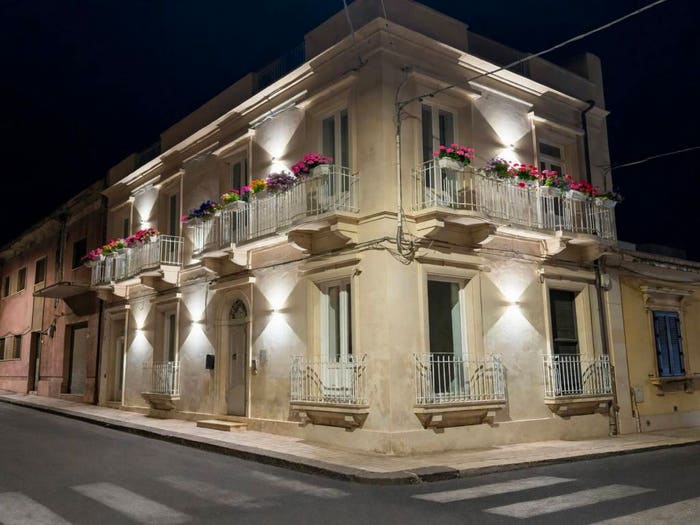 Appartamento con 6 locali in vendita in Via Roma, Centro, Avola