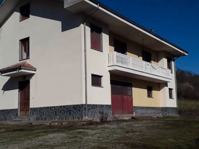 Casa con 6 locali in vendita in Strada Provinciale, Terzo