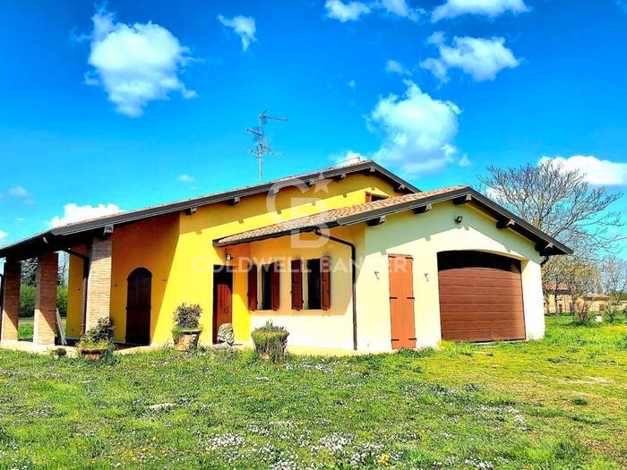 Casa con 5 locali in vendita in Via Villafranca, Medolla