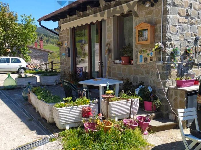 Casa con 6 locali in vendita in Località Compito, Compito, Chiusi della Verna