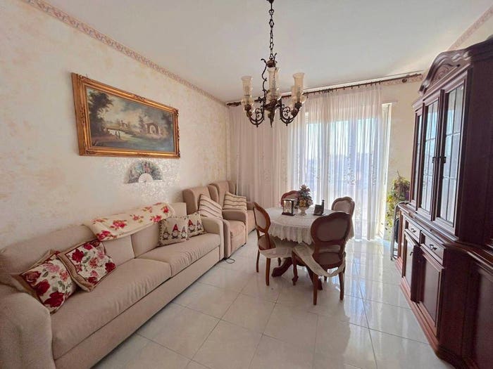 Appartamento trilocale in vendita in Via Enrico Toti, Centro, Grugliasco