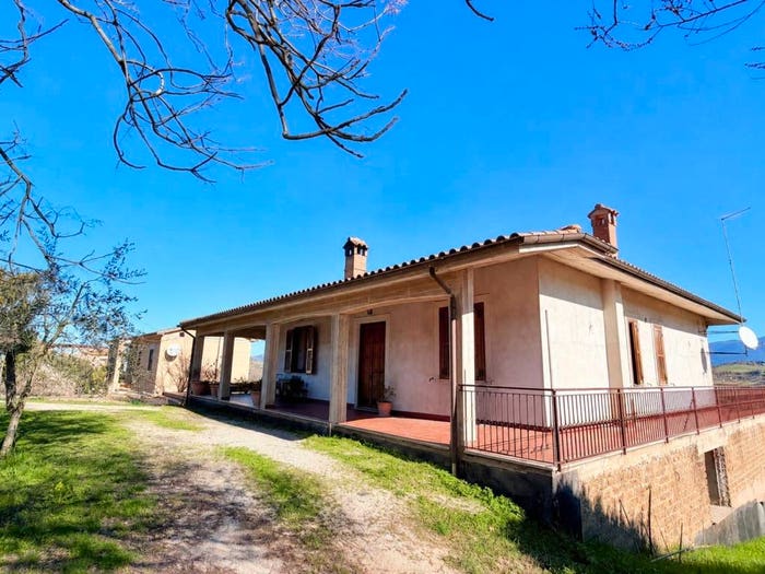 Casa con 6 locali in vendita in Via dei Gradini, Centro, Forano