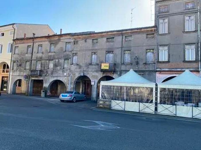 Appartamento con 6 locali in vendita in Centro, Lendinara
