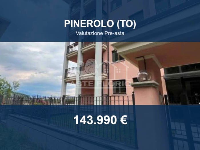 Appartamento con 6 locali in vendita in Via Bogliette, San Lazzaro, Pinerolo