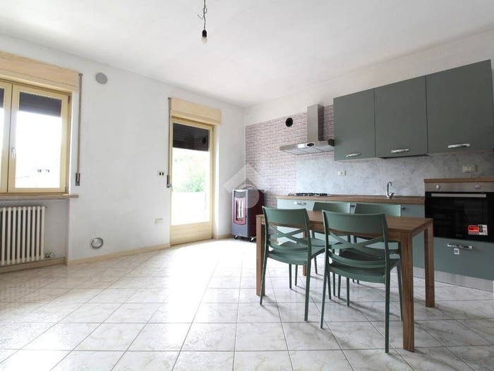 Appartamento trilocale in vendita in Via Busetta, Chiampo