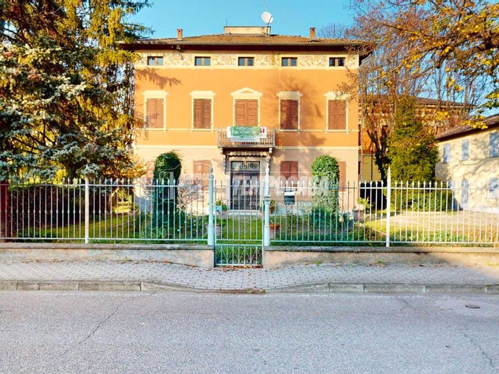 Casa con 6 locali in vendita in Via Egidio da Campagnola, Centro, Campagnola Emilia