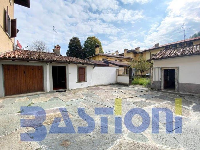 Appartamento bilocale in vendita in Centro, Clusone