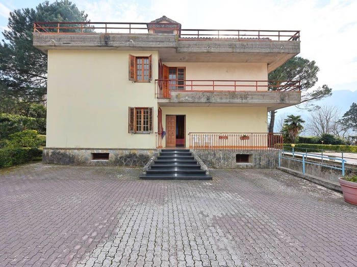 Casa con 6 locali in vendita in Via Maddalena, Centro, Cava de' Tirreni
