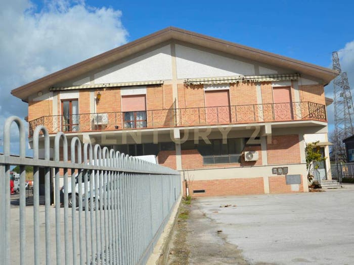 Casa con 6 locali in vendita in Via Aurelia Nord, Barbanella Verde Maremma, Grosseto
