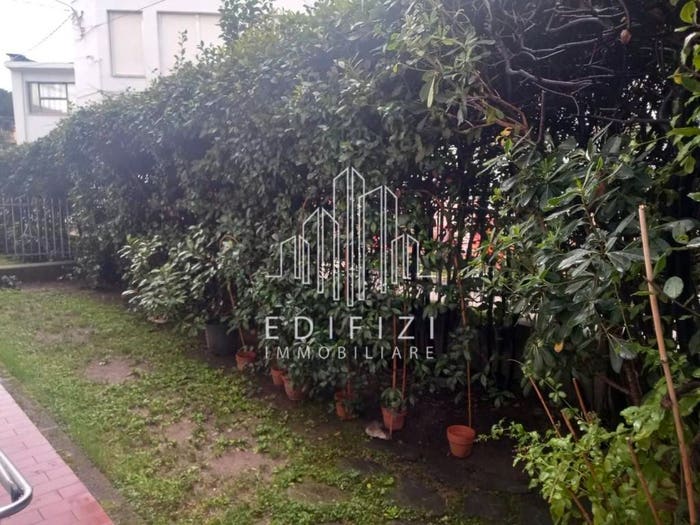 Appartamento quadrilocale in vendita in Centro, Massa