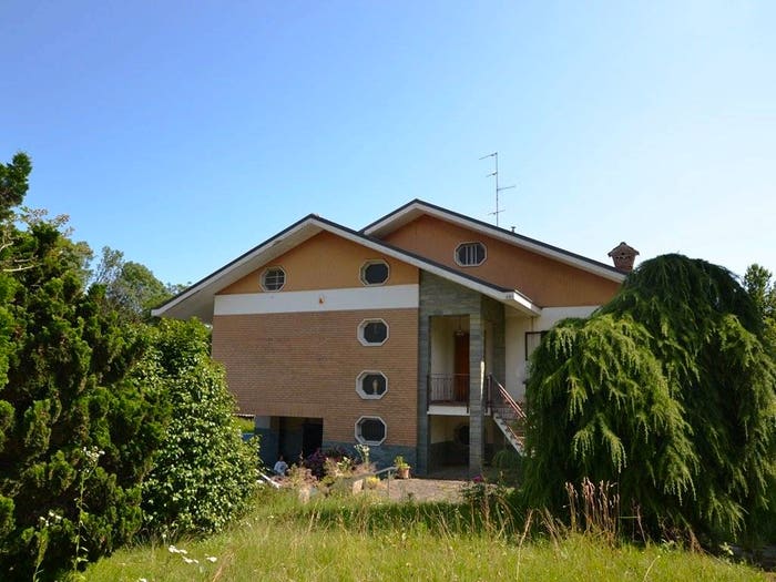 Casa con 6 locali in vendita in Strada alle Cascine Bonino e Ronco, Pavignano, Biella