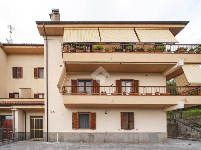 Appartamento trilocale in vendita in Via Toscana, Monte Romano