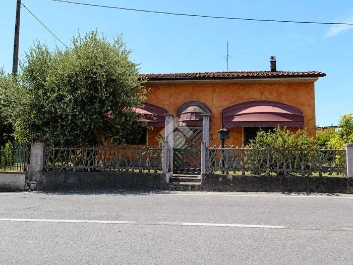 Casa trilocale in vendita in Via Frasso, Cintolese, Monsummano Terme