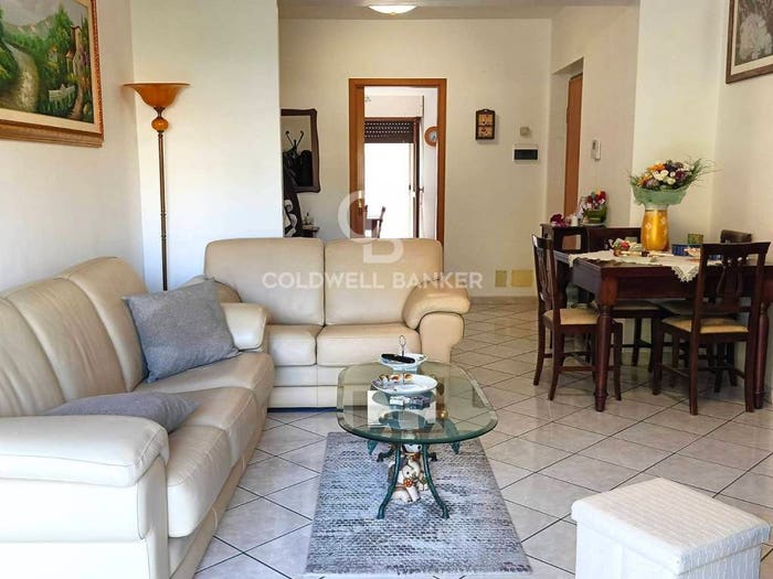Appartamento con 6 locali in vendita in Via San Giuliano prima traversa a destra, Modica Sorda, Modica